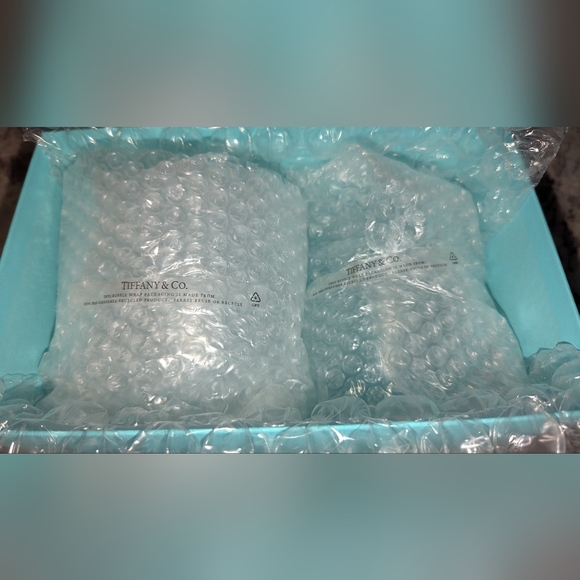 Tiffany & co.  wine glass - Picture 11 of 16